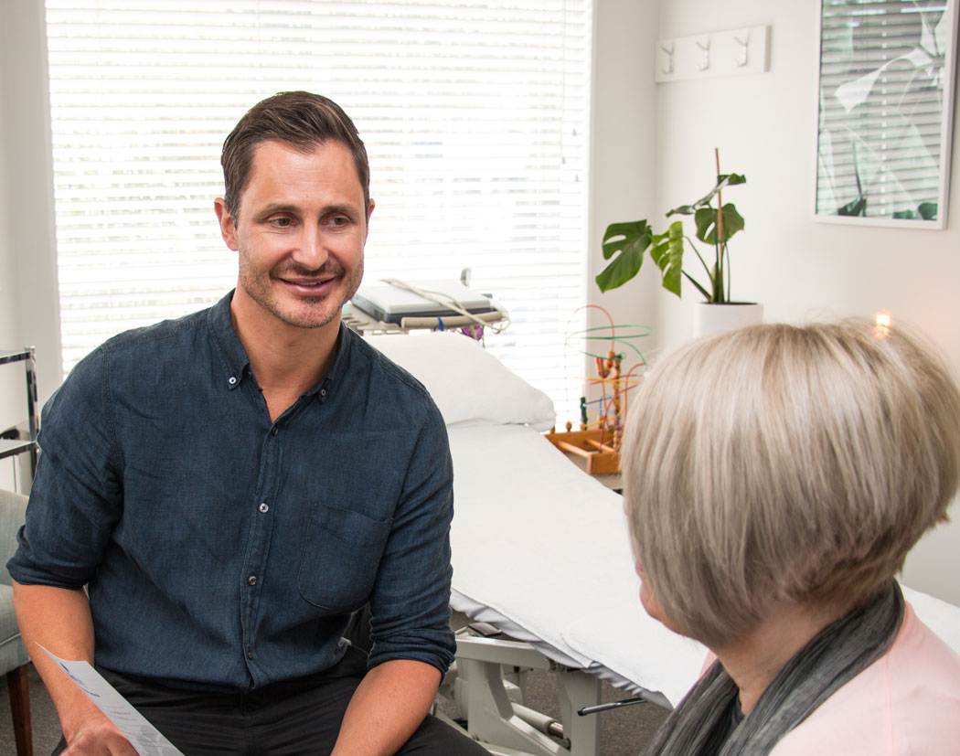 Consulatation at Palm Clinic with Dr Sam Dunn